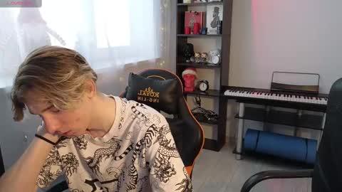 Kirill and Andrey online show from February 2025 10:26:01 AM