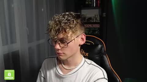 Kirill and Andrey online show from November 2025 04:01:02 AM