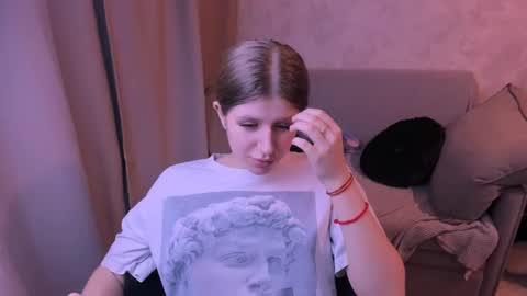 Kira online show from January 2025 07:18:01 PM