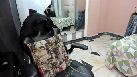 kriss online show from September 2025 12:38:02 PM