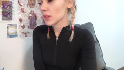 Kisi online show from February 2025 04:14:02 AM