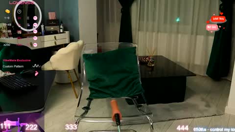 kiss_katy online show from February 2025 02:42:01 AM