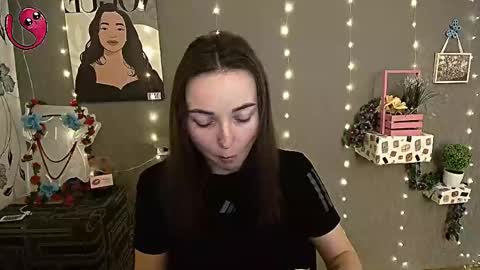 Valeria online show from March 2025 11:33:01 AM