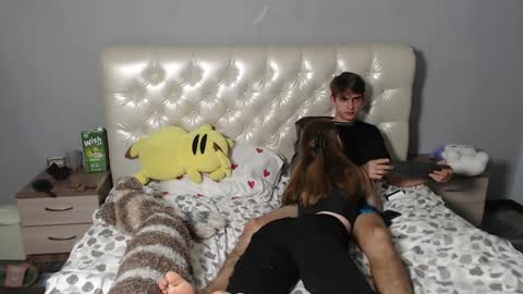 Angela and Dan online show from September 2025 05:57:02 PM