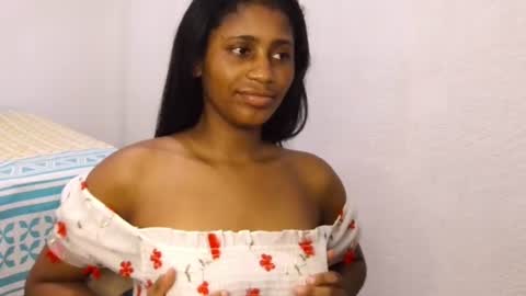 Snapshot of kiss_violet chatting on July 2026 12:13:01 AM Violet online show from July 2026 12:13:01 AM