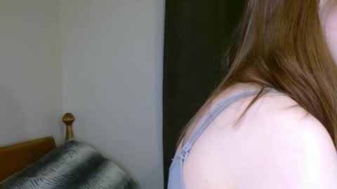 Snapshot of kissallie chatting on February 2025 10:25:02 PM Allie online show from February 2025 10:25:02 PM