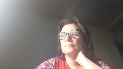 kissandvibe online show from April 2026 07:06:01 PM