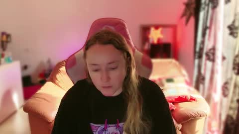 kissica online show from March 2025 08:00:01 AM