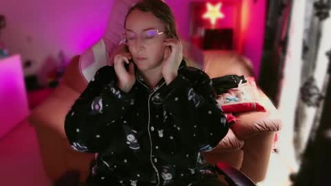 kissica online show from March 2025 03:16:02 PM