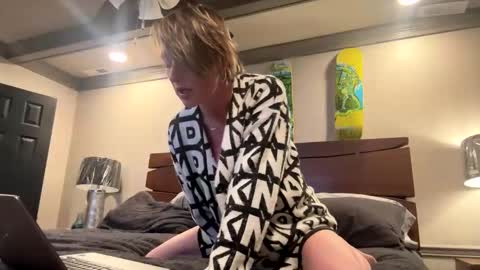 Kaitie online show from February 2026 02:06:02 AM