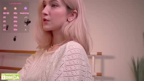 Kate  online show from November 2025 02:08:01 PM