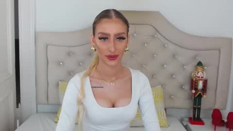 Natalie online show from December 2025 02:44:02 PM