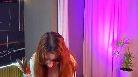 Snapshot of kitsun_ne chatting on October 2025 09:13:01 PM The sexy fox Kitsune online show from October 2025 09:13:01 PM