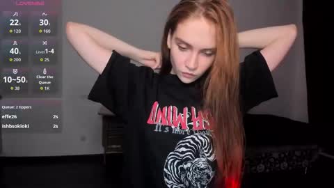 Snapshot of kitsunemoon chatting on September 2025 08:10:02 PM Kitsune online show from September 2025 08:10:02 PM