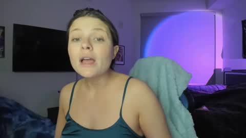 Snapshot of kitsuneserina77 chatting on January 2025 06:04:01 AM Serina Chan online show from January 2025 06:04:01 AM