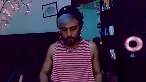 Snapshot of kitsuneshadow22 chatting on September 2025 10:21:02 PM Alejandro online show from September 2025 10:21:02 PM