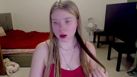 Jennyblonde and Emmabrunette online show from February 2025 09:20:02 PM