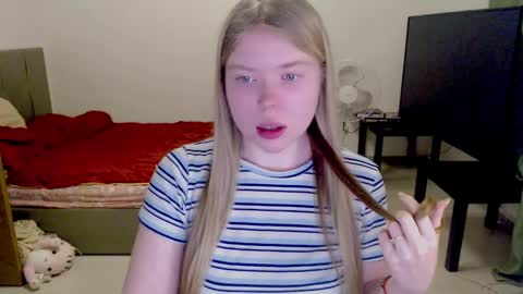 Jennyblonde and Emmabrunette online show from February 2025 12:39:01 AM