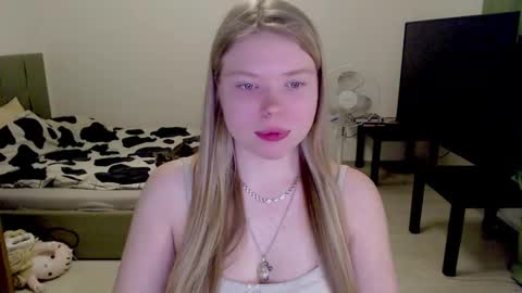 Jennyblonde and Emmabrunette online show from February 2025 09:42:01 PM