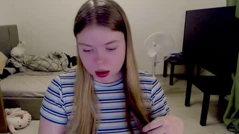 Jennyblonde and Emmabrunette online show from December 2025 02:35:01 PM