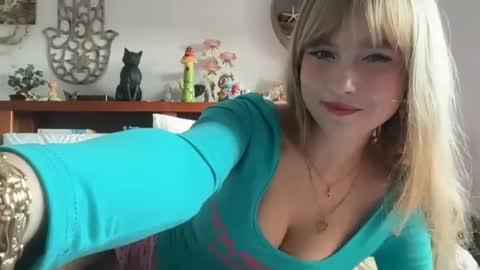 Snapshot of kittengirlxo chatting on July 2026 04:56:01 AM kittengirlxo online show from July 2026 04:56:01 AM