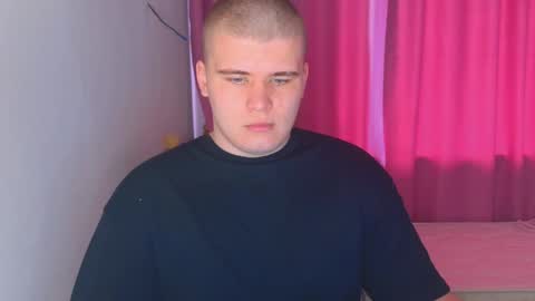 Snapshot of kittenmur chatting on May 2026 07:26:02 AM Vlad online show from May 2026 07:26:02 AM
