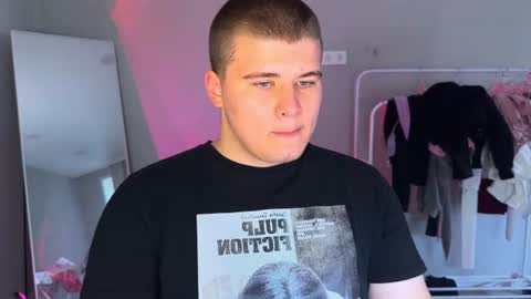 Snapshot of kittenmur chatting on June 2026 11:08:02 AM Vlad online show from June 2026 11:08:02 AM