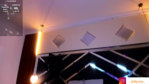 Snapshot of kittie_vixen chatting on May 2026 08:49:02 PM Kittie Vixen online show from May 2026 08:49:02 PM