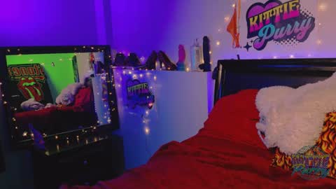 Kittie Purry online show from February 2025 06:59:02 AM