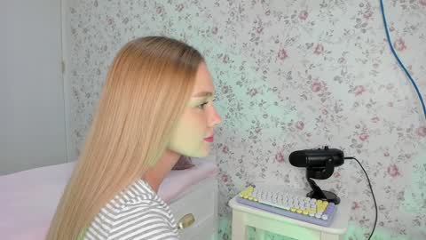 sophie online show from February 2026 06:36:02 PM