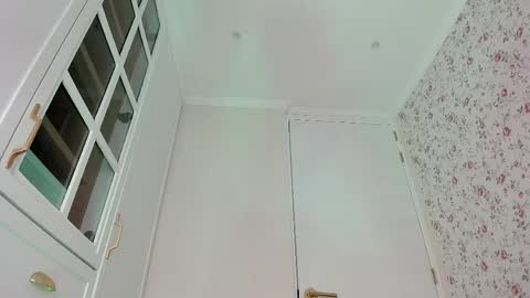 Snapshot of kitty__sophie chatting on May 2026 04:04:01 PM sophie online show from May 2026 04:04:01 PM