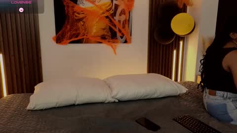 Kitty Bombon online show from November 2025 05:59:01 PM