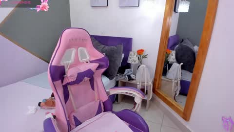 Kitty Kayo online show from December 2024 06:19:01 AM