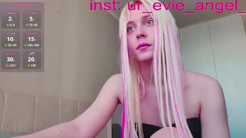 Evelyn online show from March 2026 10:54:01 AM