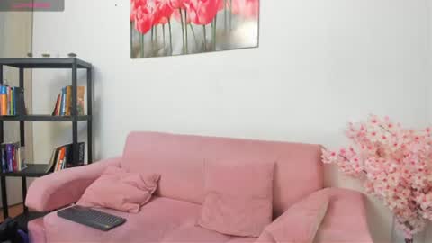 kitty_f00x online show from June 2026 07:37:01 PM