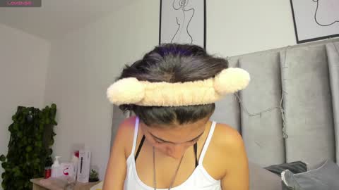 Camila online show from January 2025 02:22:02 AM