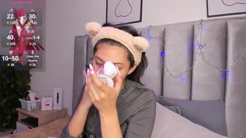 Camila online show from January 2025 02:32:02 AM