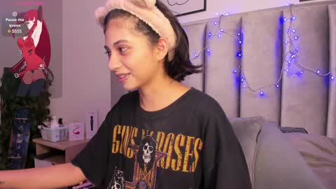 Camila online show from January 2025 02:21:02 AM