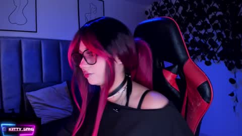 Camila online show from October 2025 03:06:02 AM