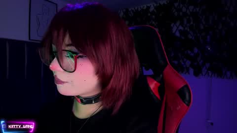 Camila online show from October 2025 02:03:02 AM