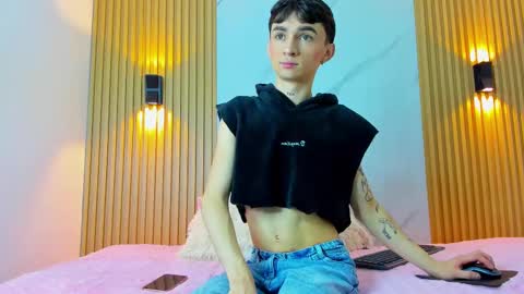 Snapshot of kitty_gill chatting on December 2024 11:30:02 AM kitty_gill online show from December 2024 11:30:02 AM