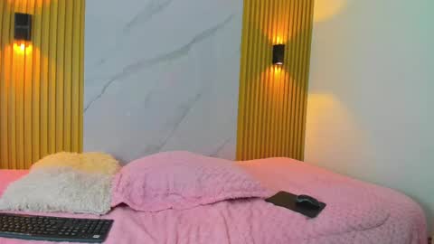 Snapshot of kitty_gill chatting on December 2024 02:32:01 PM kitty_gill online show from December 2024 02:32:01 PM