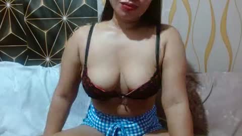 Snapshot of kitty_kheira chatting on June 2026 05:14:02 PM Kheira online show from June 2026 05:14:02 PM