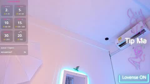 Snapshot of kitty_love01 chatting on October 2025 12:59:01 PM kitty_love01 online show from October 2025 12:59:01 PM