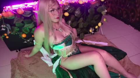 Kitty online show from November 2025 02:28:02 AM