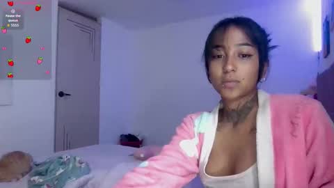 Snapshot of kitty_moon2 chatting on March 2026 07:02:02 AM Kitty online show from March 2026 07:02:02 AM