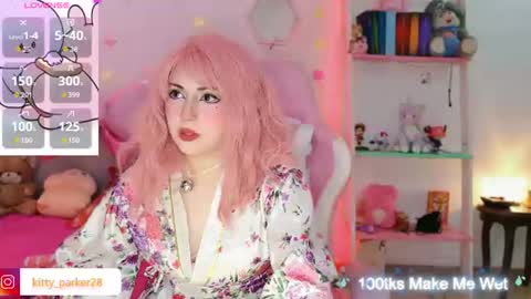 Snapshot of kitty_parker chatting on July 2026 01:31:02 AM online show from July 2026 01:31:02 AM