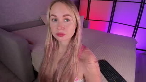 Kelsi and Ricky online show from February 2025 09:34:02 AM