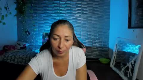 violet online show from September 2025 05:46:01 AM