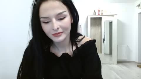 Kitty online show from November 2025 01:22:02 PM